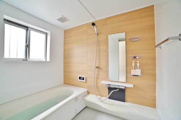 浴室リフォームの種類とは？浴槽や素材の種類について紹介